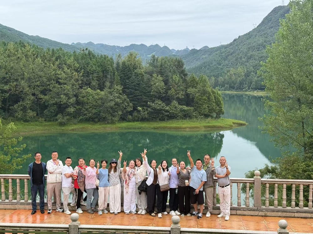團(tuán)隊合作融洽